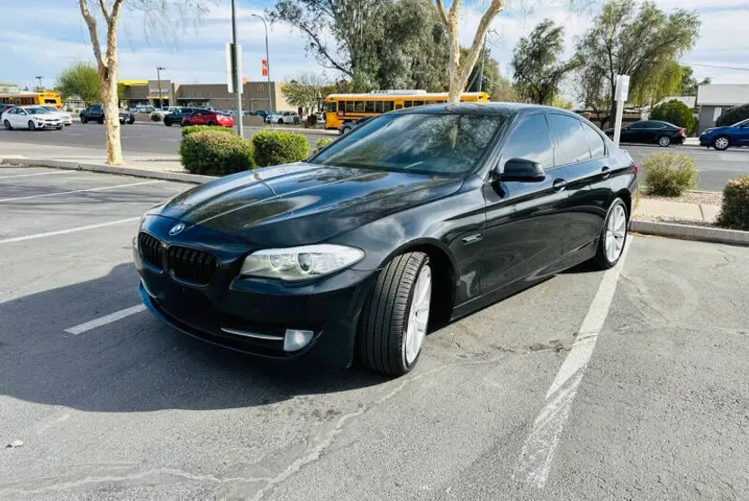 2011 Bmw 535i 5-Series photo 1