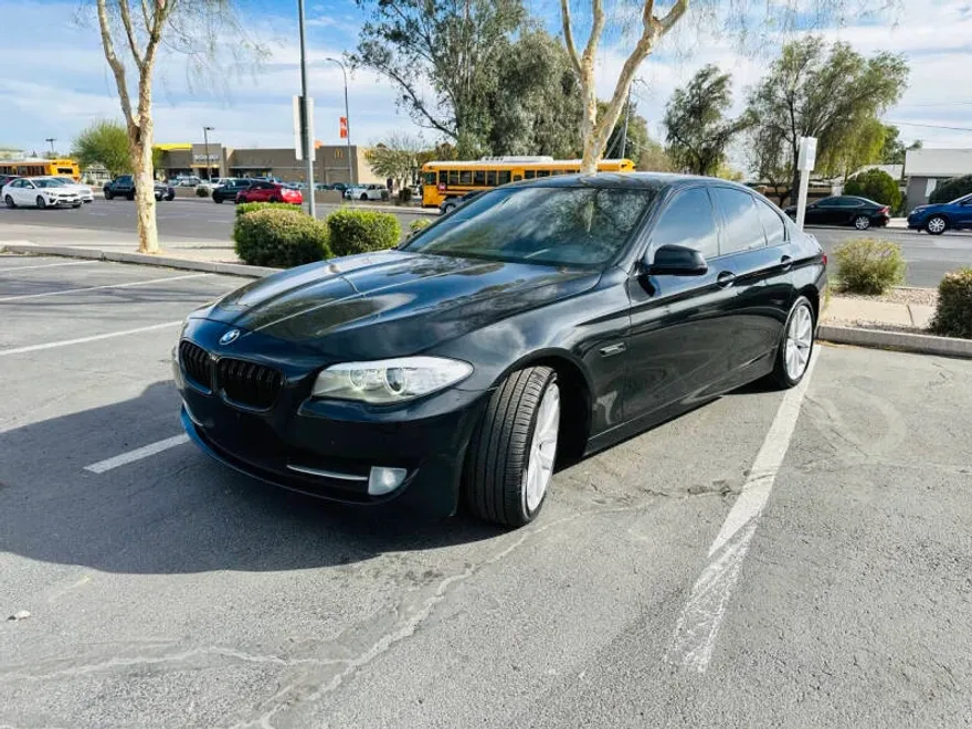 2011 Bmw 535i 5-Series photo 1