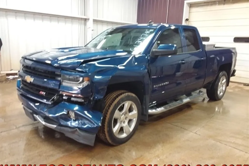 2016 Chevrolet Silverado 1500 LT photo 1
