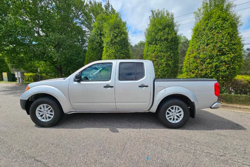 2019 Nissan Frontier SV photo 1
