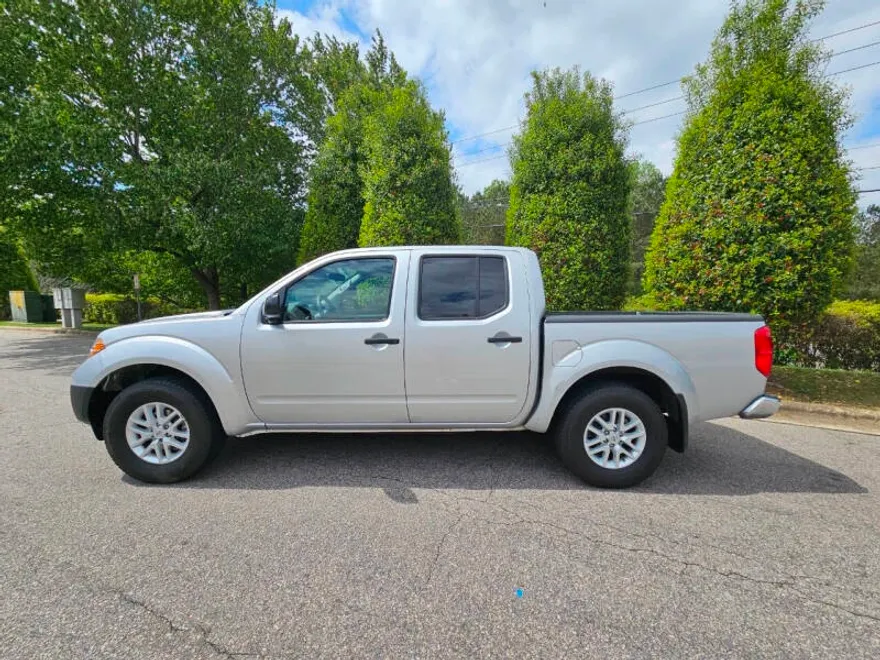 2019 Nissan Frontier SV photo 1