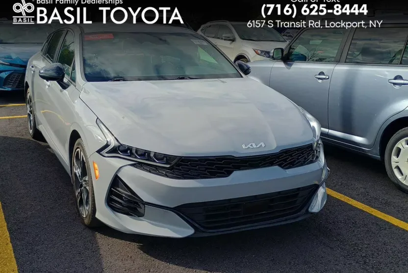 2023 Kia K5 GT-Line photo 1