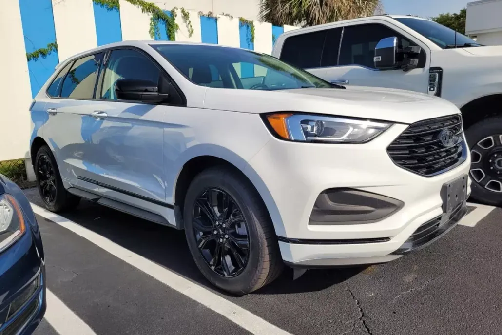 2022 Ford Edge SE photo 1