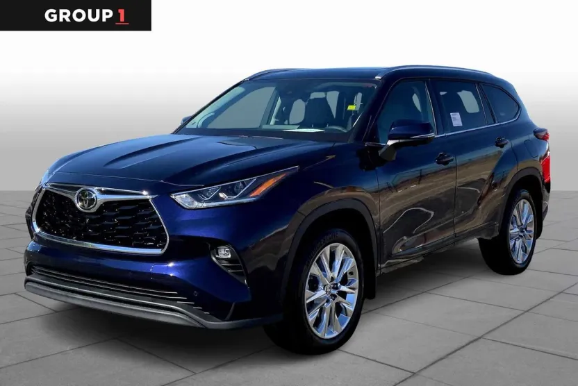 2025 Toyota Highlander Limited photo 1
