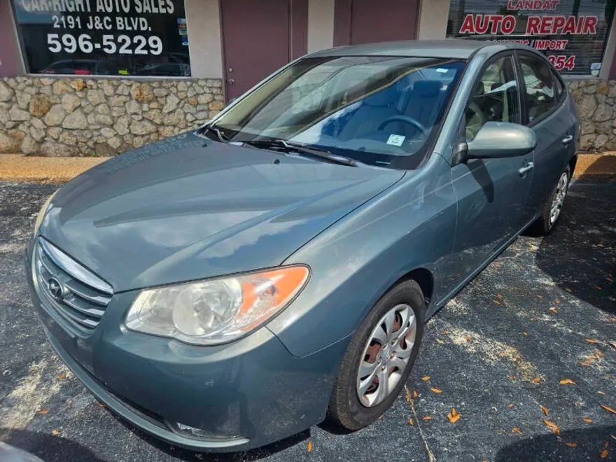 2010 Hyundai Elantra GLS photo 1