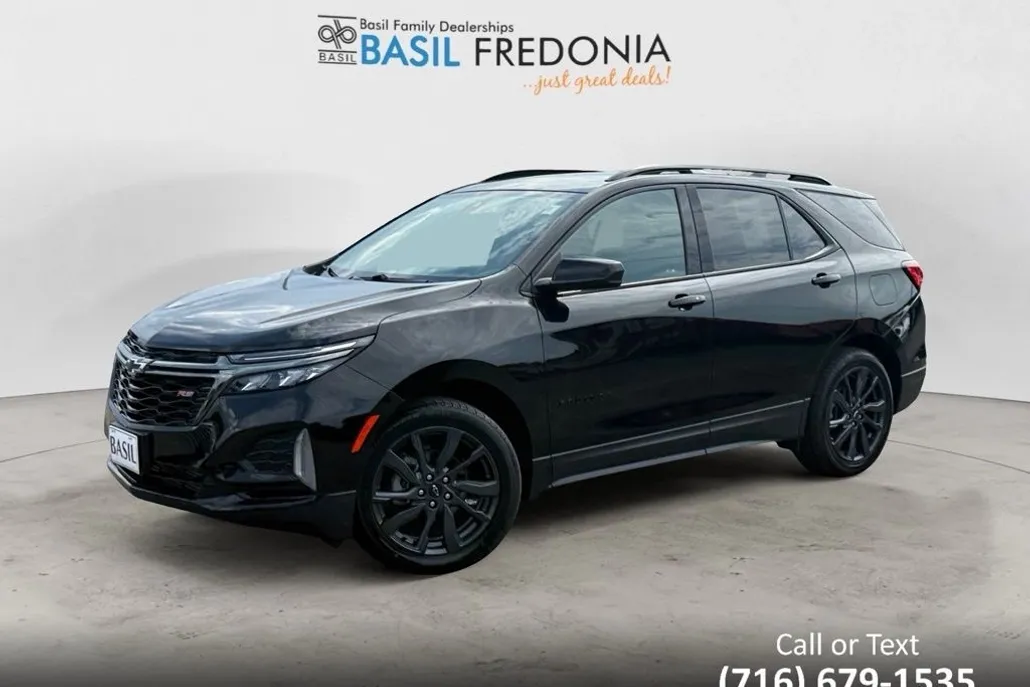 2023 Chevrolet Equinox RS photo 1