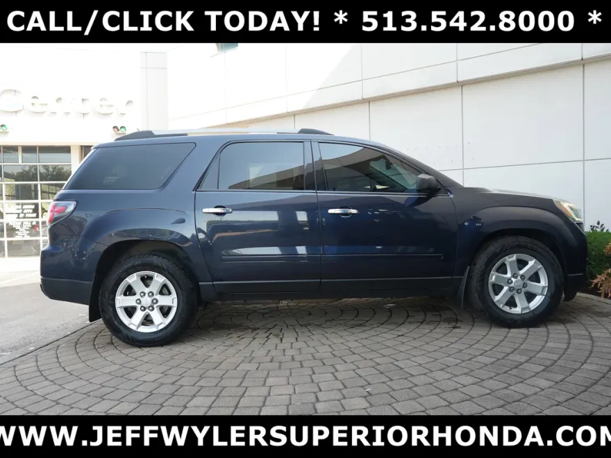 2015 Gmc Acadia SLE photo 1