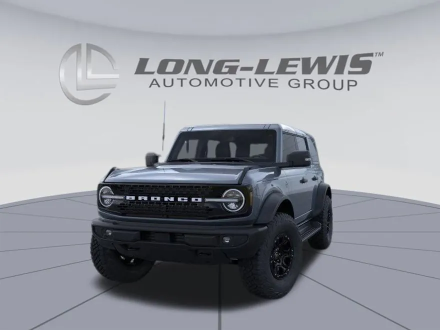 2025 Ford Bronco Outer Banks photo 1