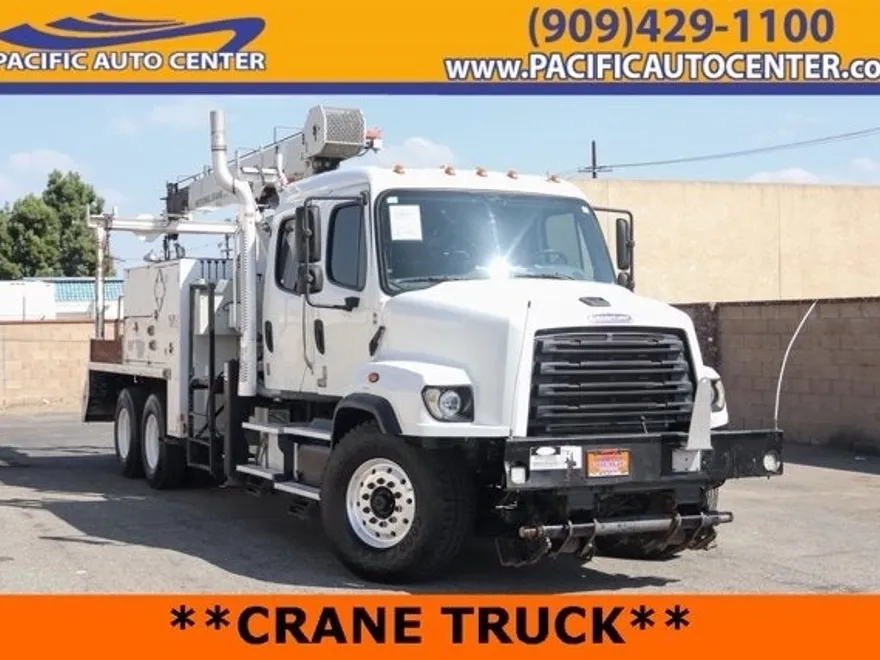 2016 Freightliner 114SD photo 1