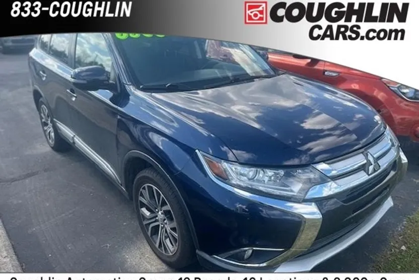 2016 Mitsubishi Outlander SE photo 1