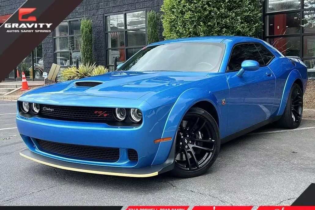 2023 Dodge Challenger R/T Scat Pack Widebody photo 1