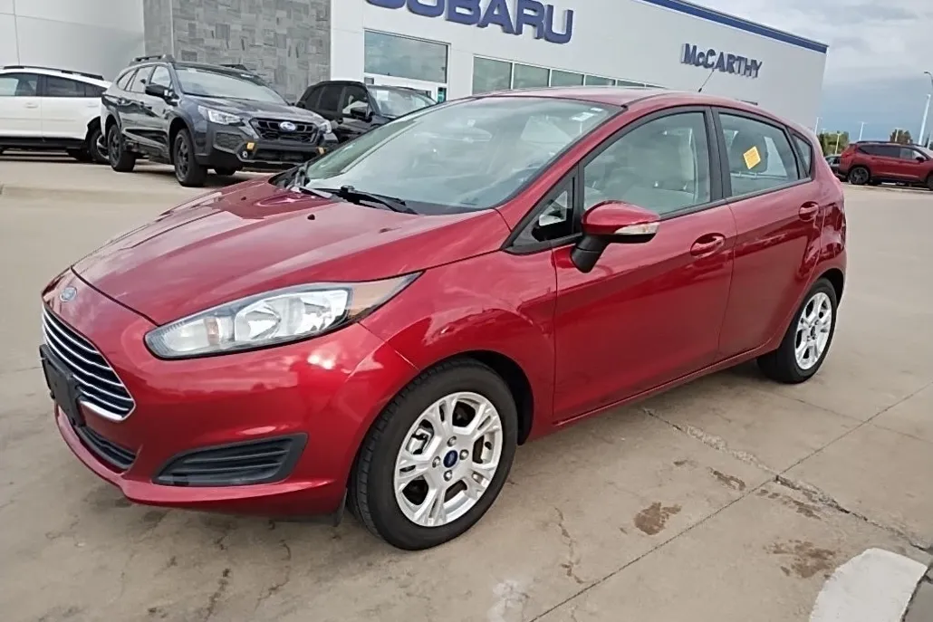 2014 Ford Fiesta SE photo 1