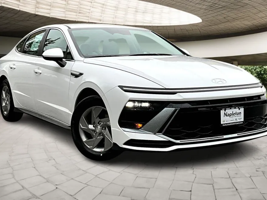 2025 Hyundai Sonata SE photo 1