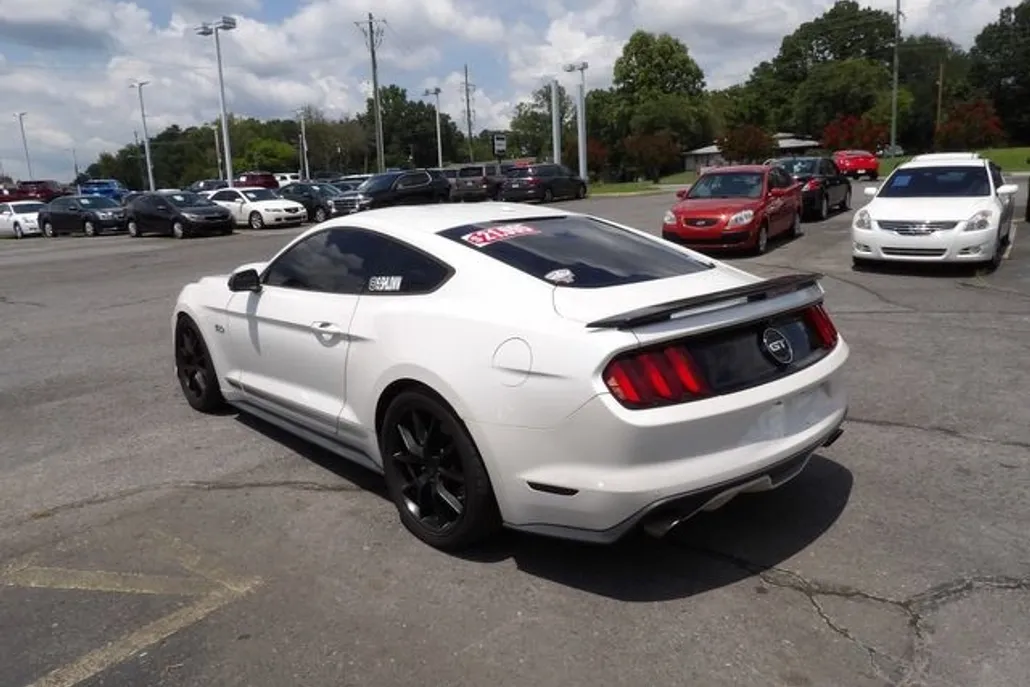 2017 Ford Mustang GT Premium photo 1