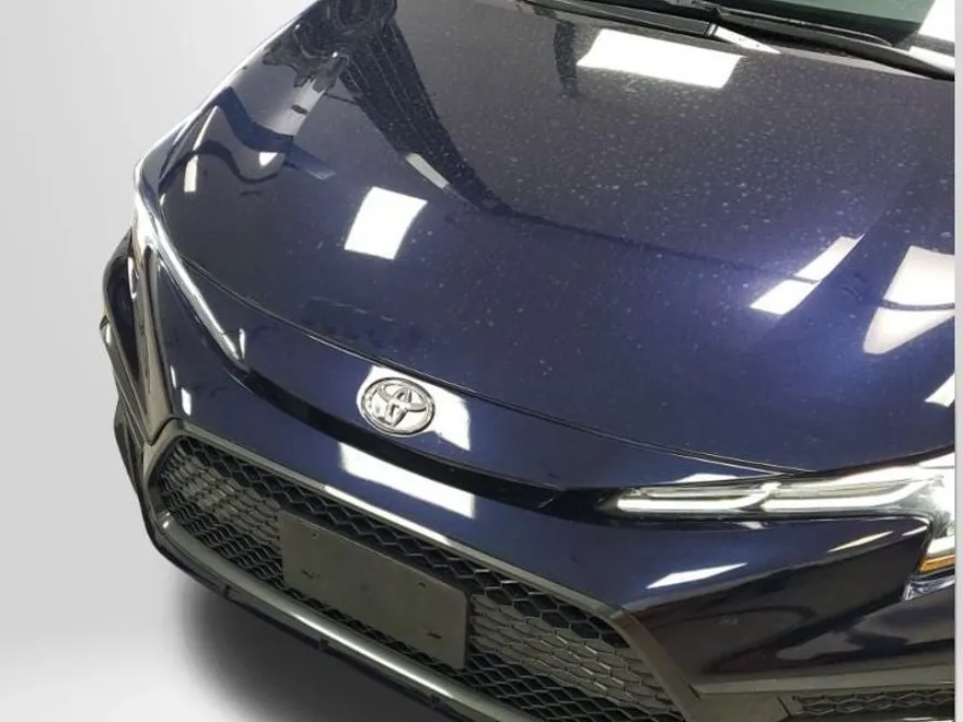 2022 Toyota Corolla SE photo 1