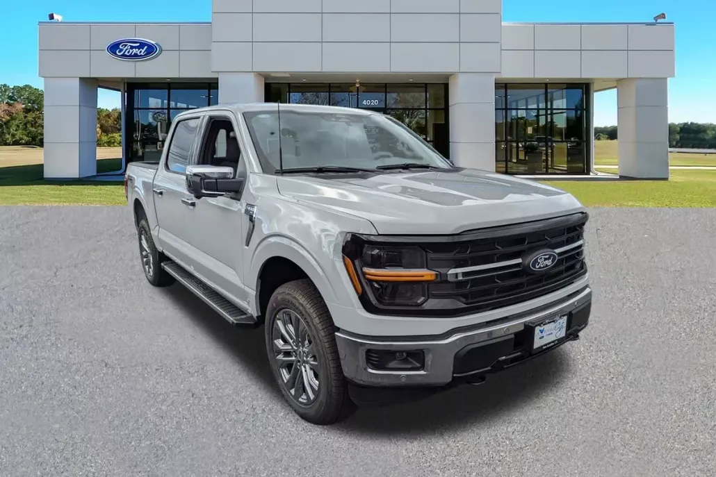 2024 Ford F-150 XLT photo 1