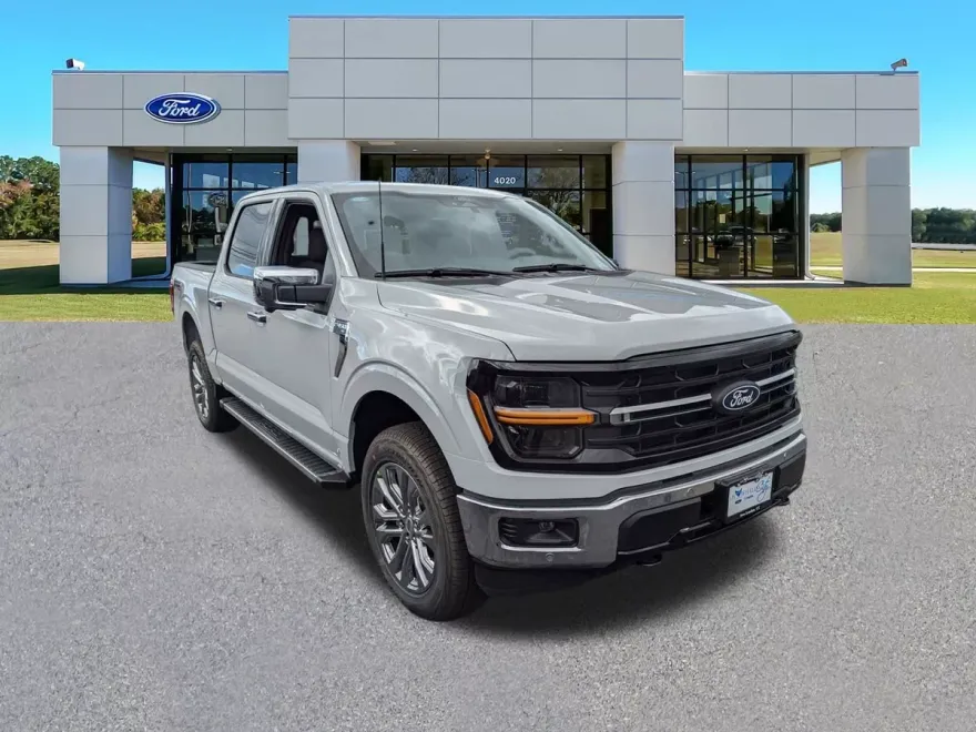2024 Ford F-150 XLT photo 1