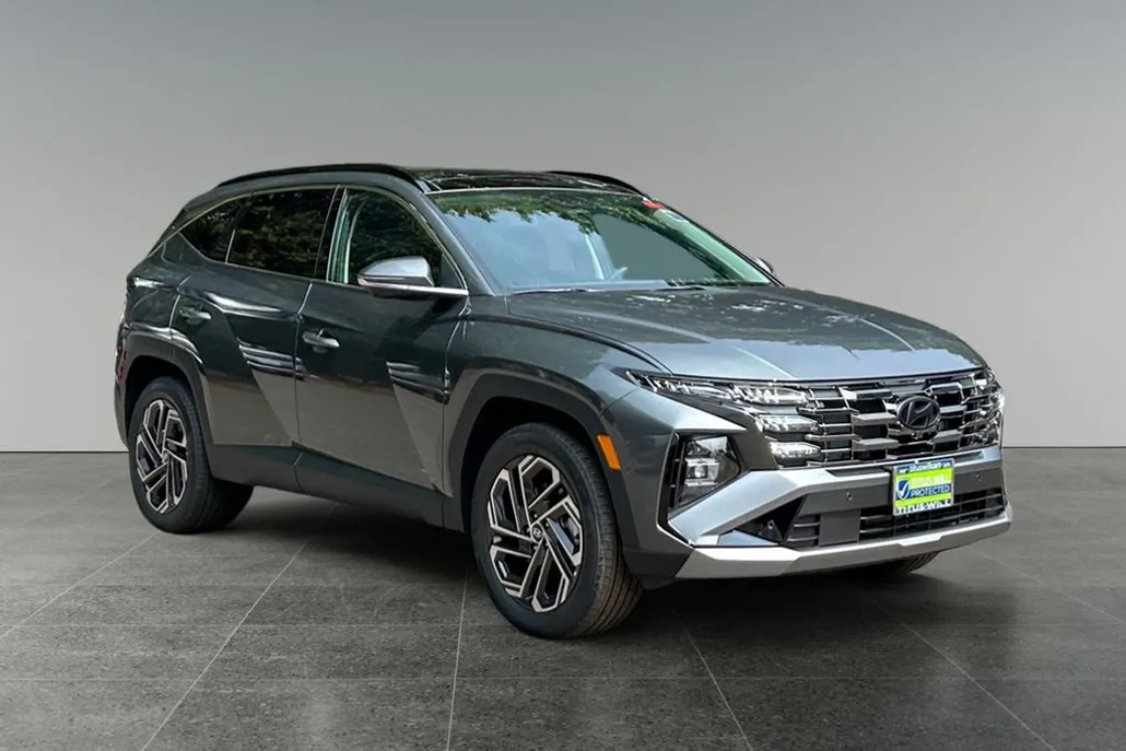 2025 Hyundai Tucson Hybrid Limited photo 1