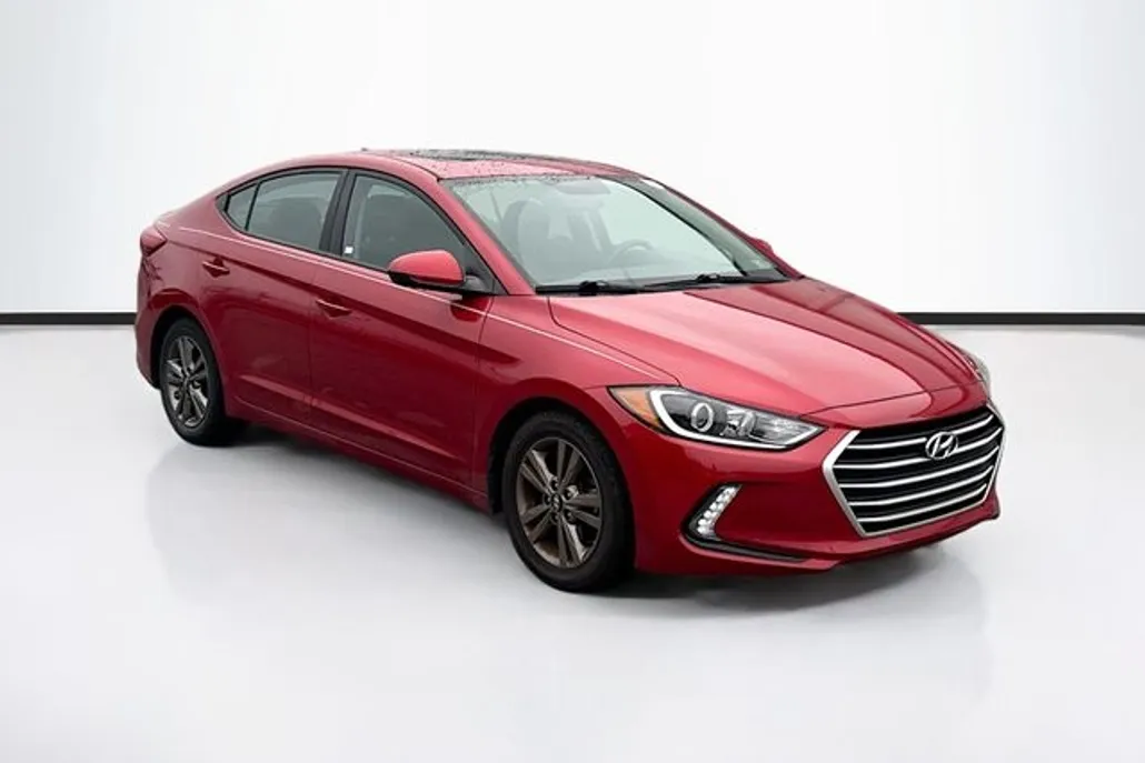 2017 Hyundai Elantra Value Edition photo 1