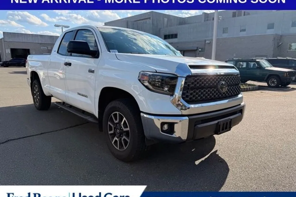 2020 Toyota Tundra SR5 Grade photo 1