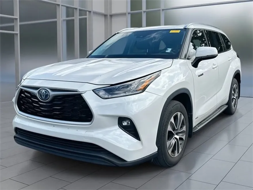 2021 Toyota Highlander Hybrid XLE photo 1