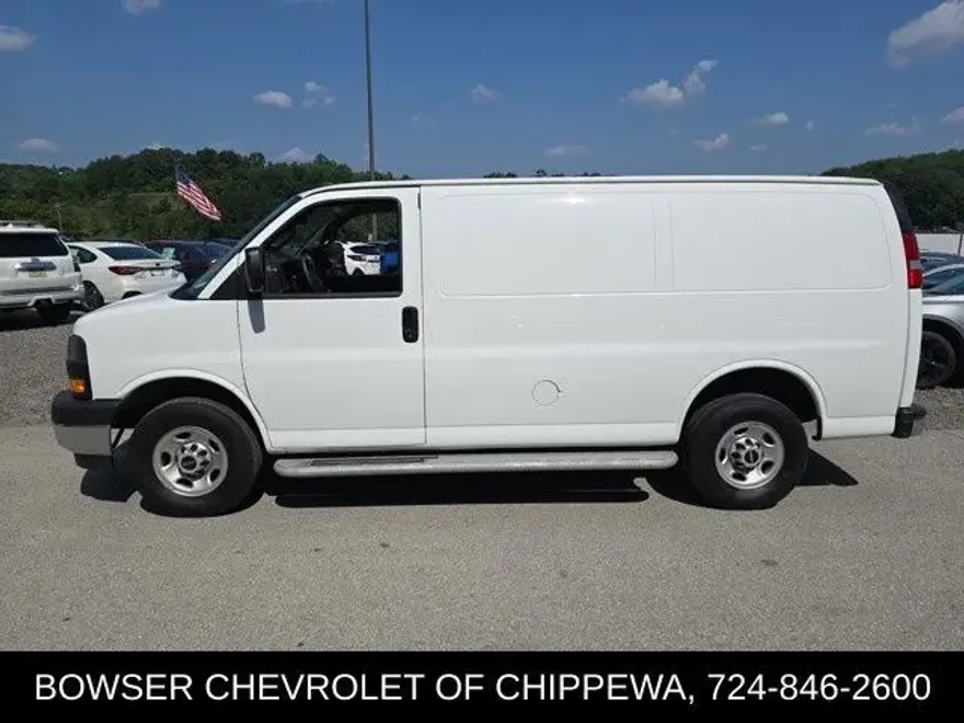 2023 Gmc Savana 2500 Cargo photo 1