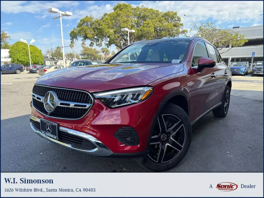 2026 Mercedes Benz GLC 300 photo 1