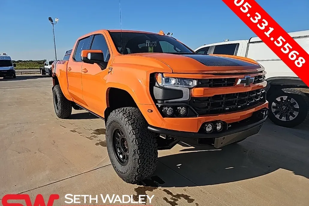 2025 Chevrolet Silverado 1500 LTZ photo 1