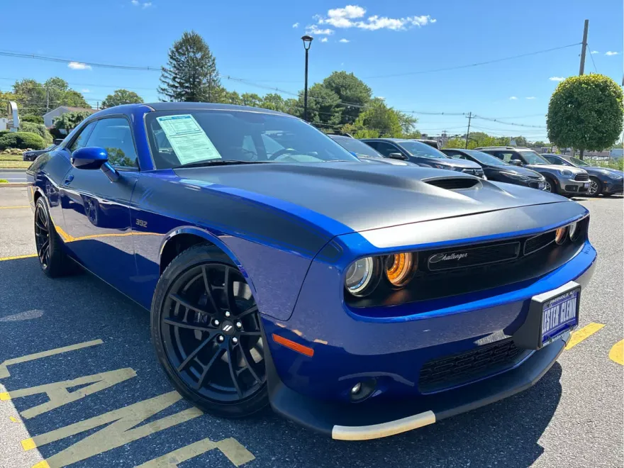 2021 Dodge Challenger R/T Scat Pack photo 1