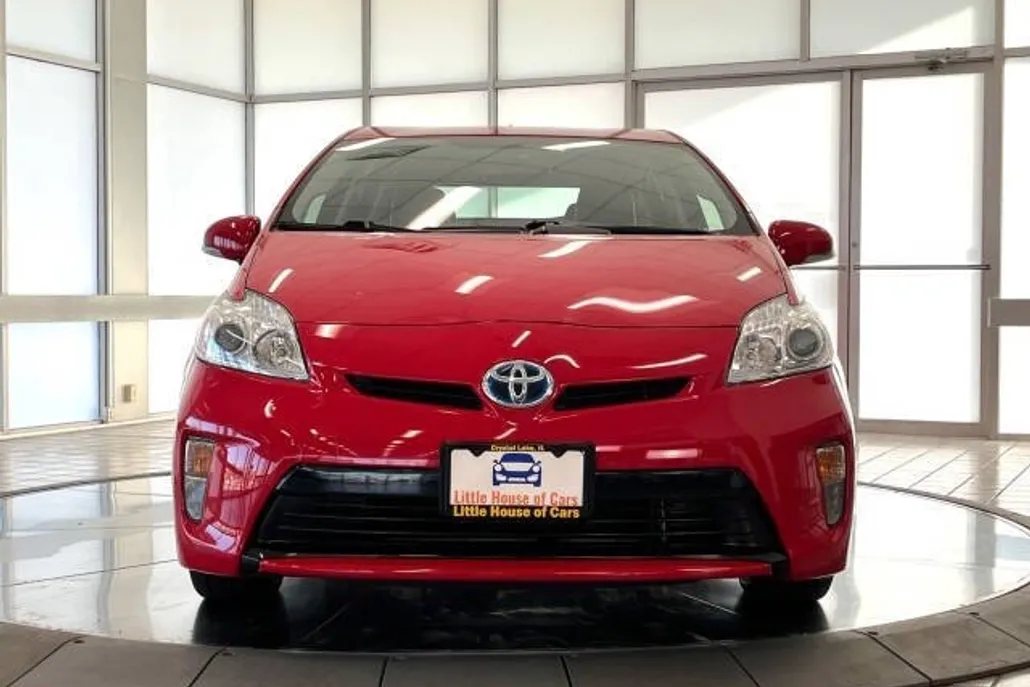 2015 Toyota Prius Two photo 1