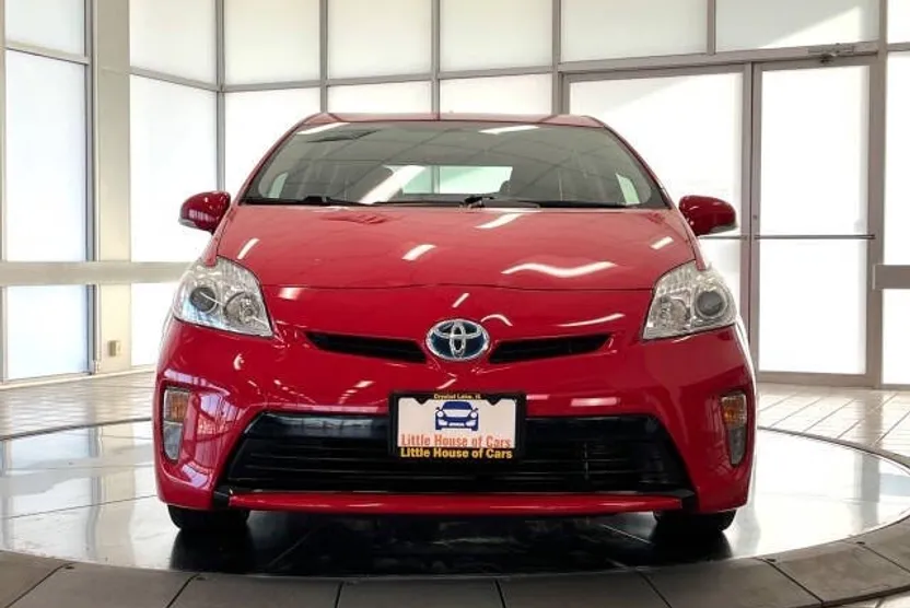2015 Toyota Prius Two photo 1