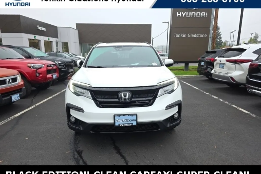 2022 Honda Pilot Black Edition photo 1