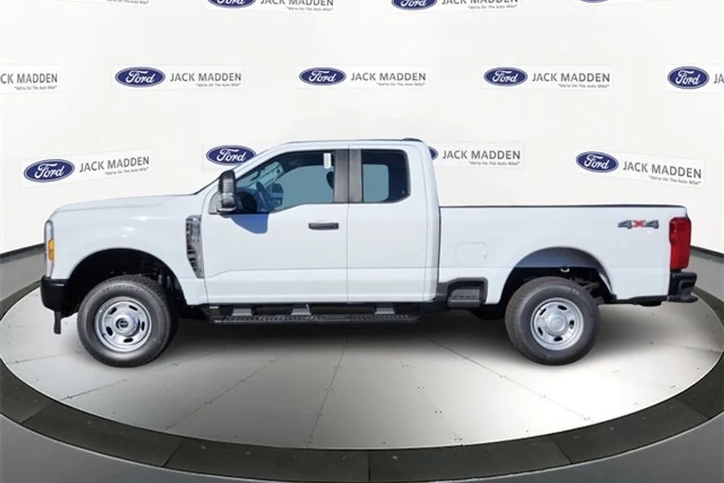 2026 Ford F-250 photo 1