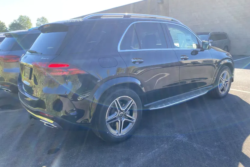 2026 Mercedes Benz GLE 450 4MATIC photo 1