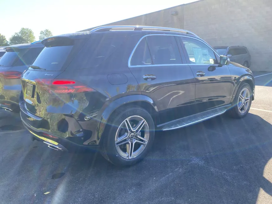 2026 Mercedes Benz GLE 450 4MATIC photo 1