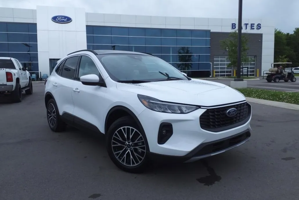 2023 Ford Escape Base photo 1