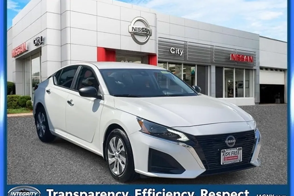 2025 Nissan Altima 2.5 S photo 1