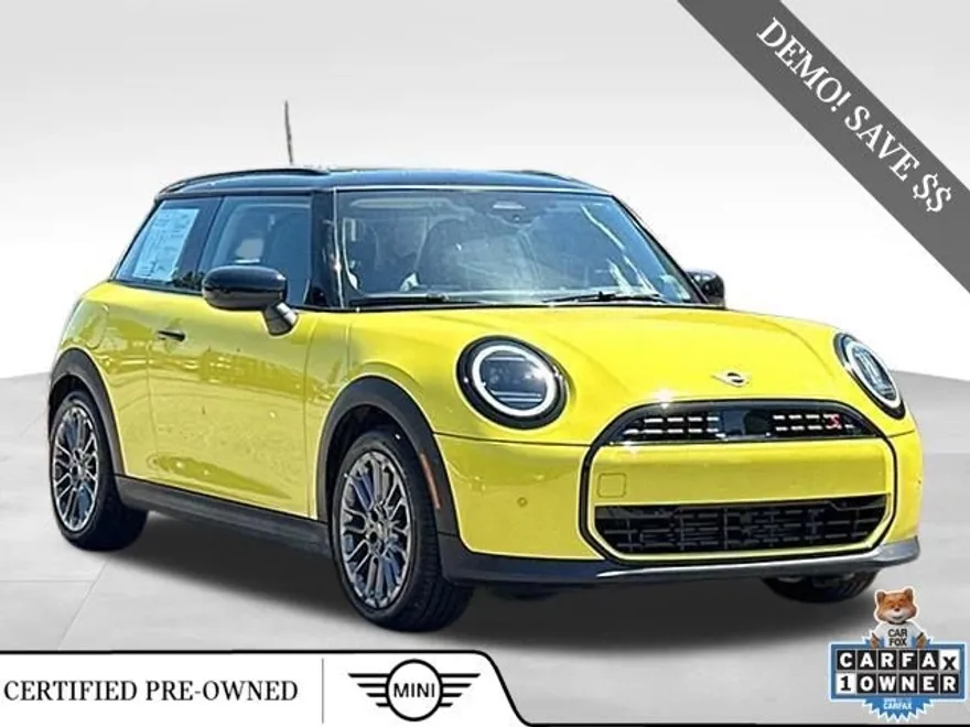 2025 Mini Cooper Signature photo 1