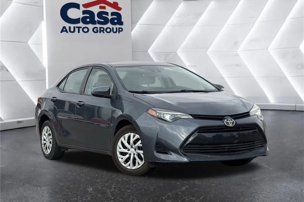 2018 Toyota Corolla L photo 1