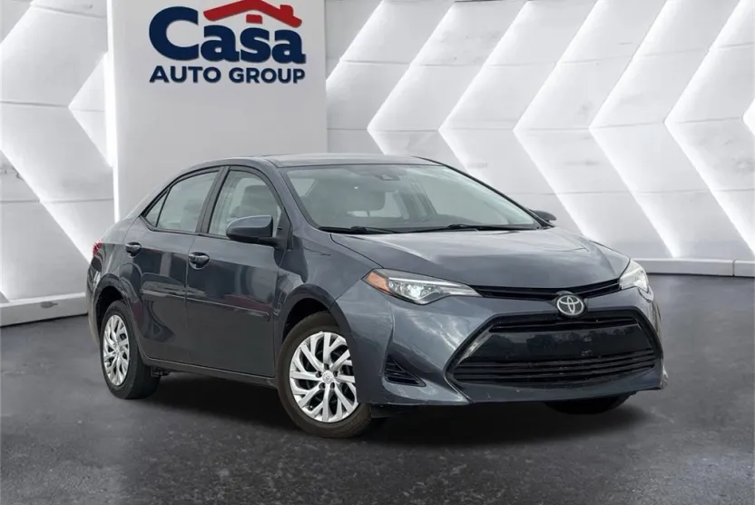 2018 Toyota Corolla L photo 1