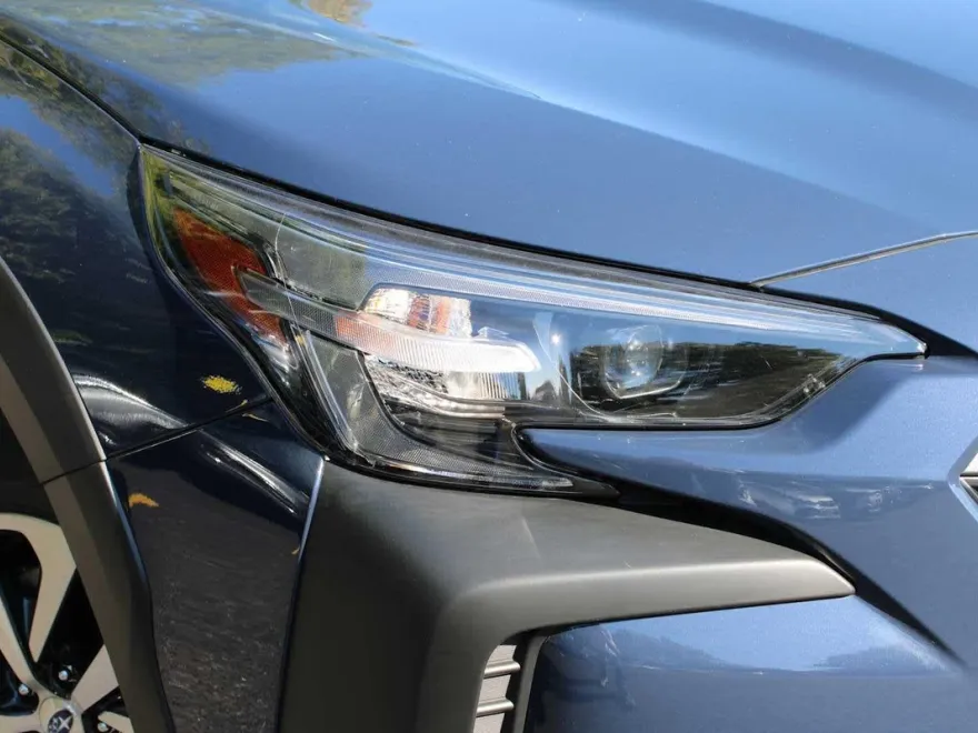2025 Subaru Outback Premium photo 1