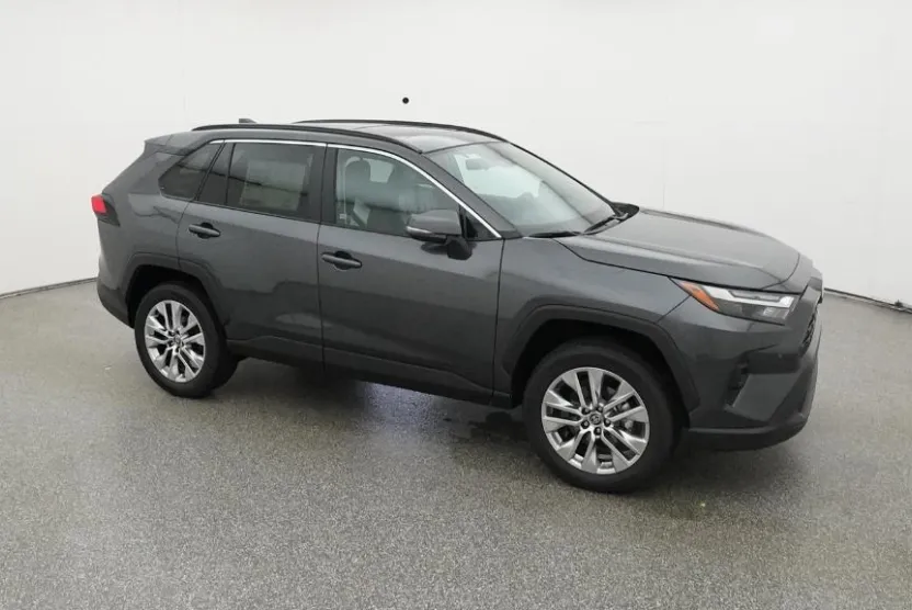2025 Toyota RAV4 XLE Premium photo 1