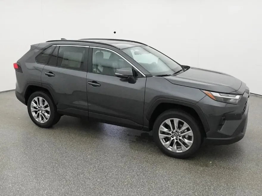 2025 Toyota RAV4 XLE Premium photo 1