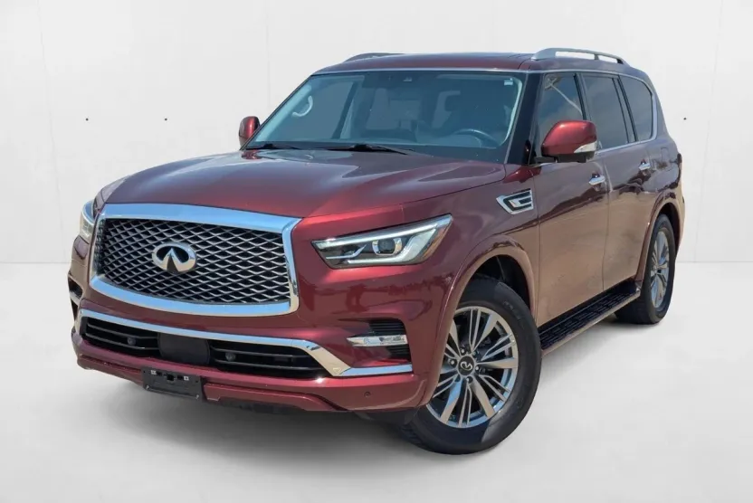 2022 Infiniti QX80 Luxe photo 1