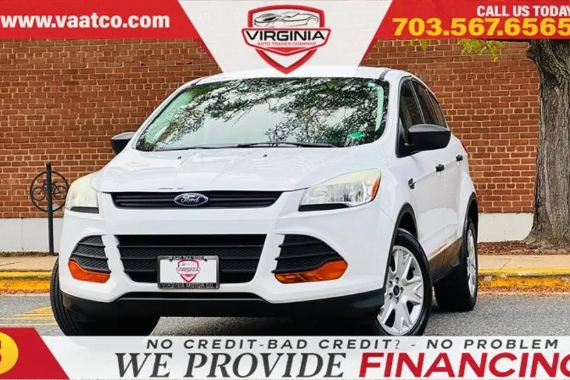 2013 Ford Escape S photo 1