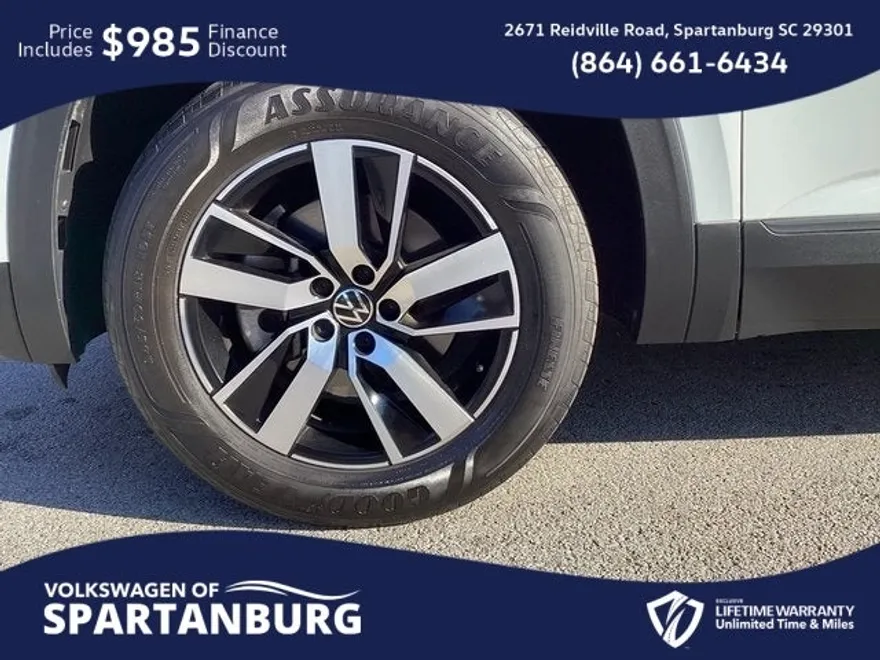 2023 Volkswagen Atlas SE photo 1