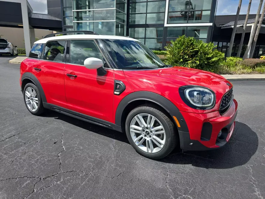 2023 Mini Countryman S photo 1