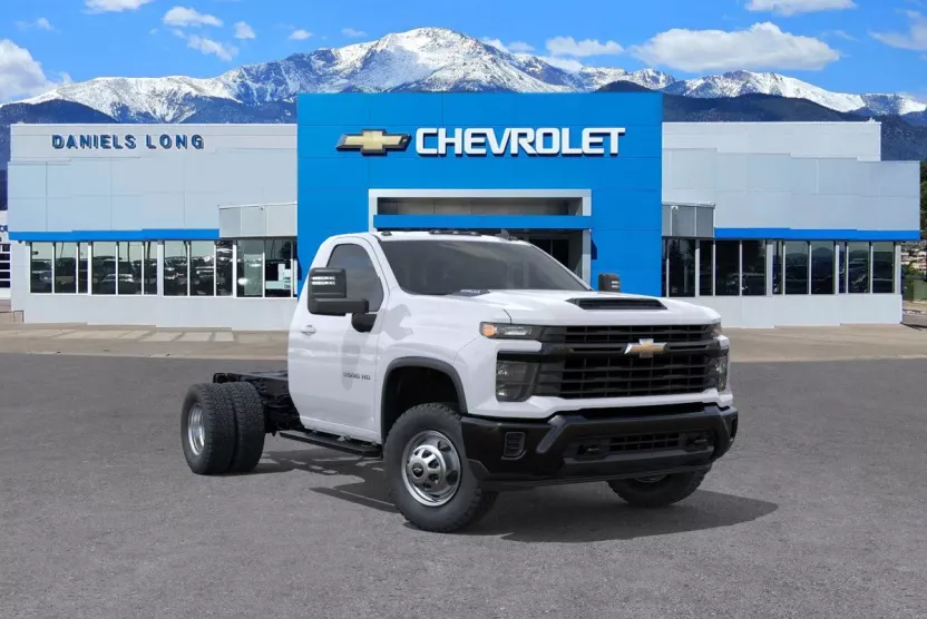 2025 Chevrolet Silverado 3500HD Work Truck photo 1