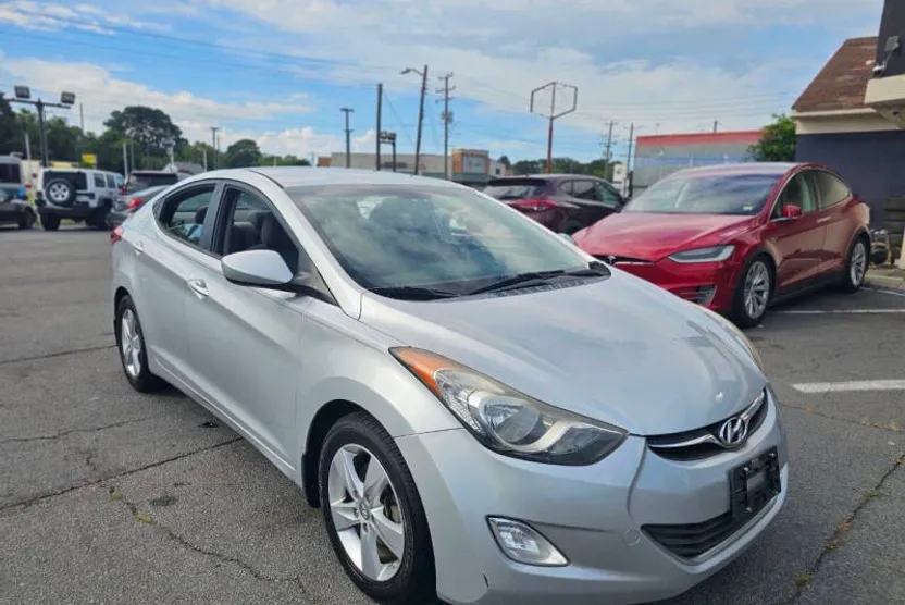 2013 Hyundai Elantra GLS Limited GS SE Tech photo 1