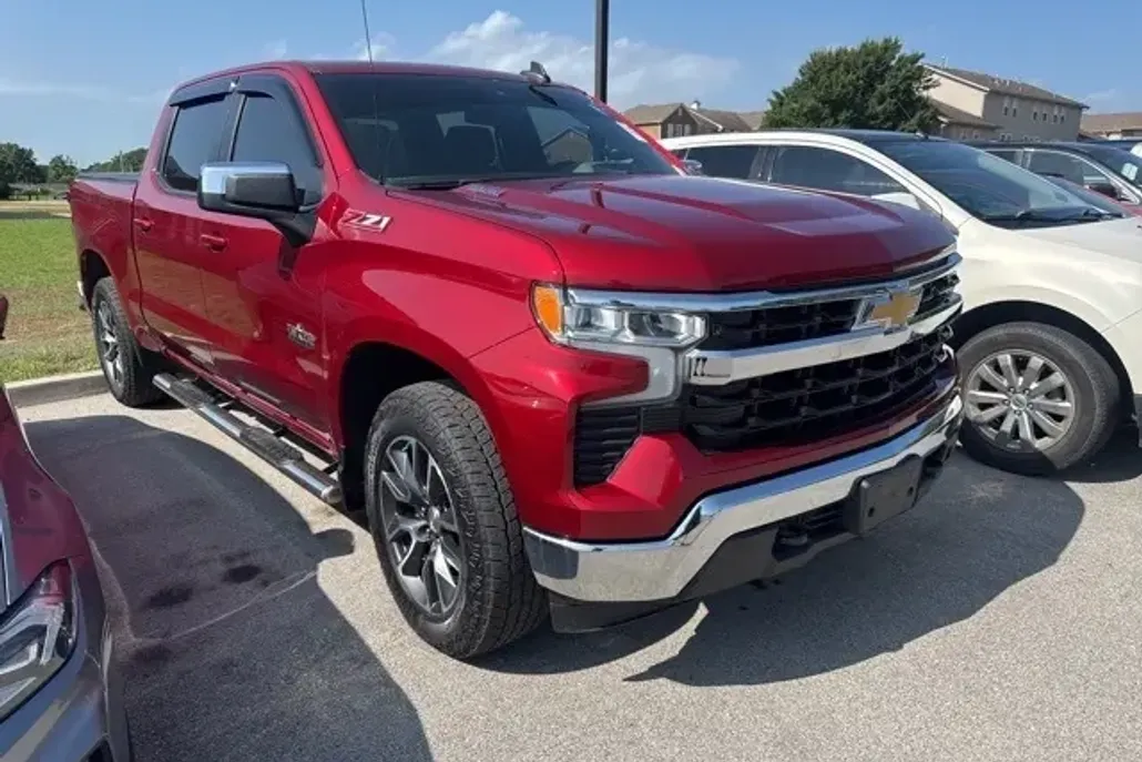 2022 Chevrolet Silverado 1500 LT Texas Edition photo 1